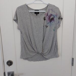 W5 Top with Flower Print Size Small